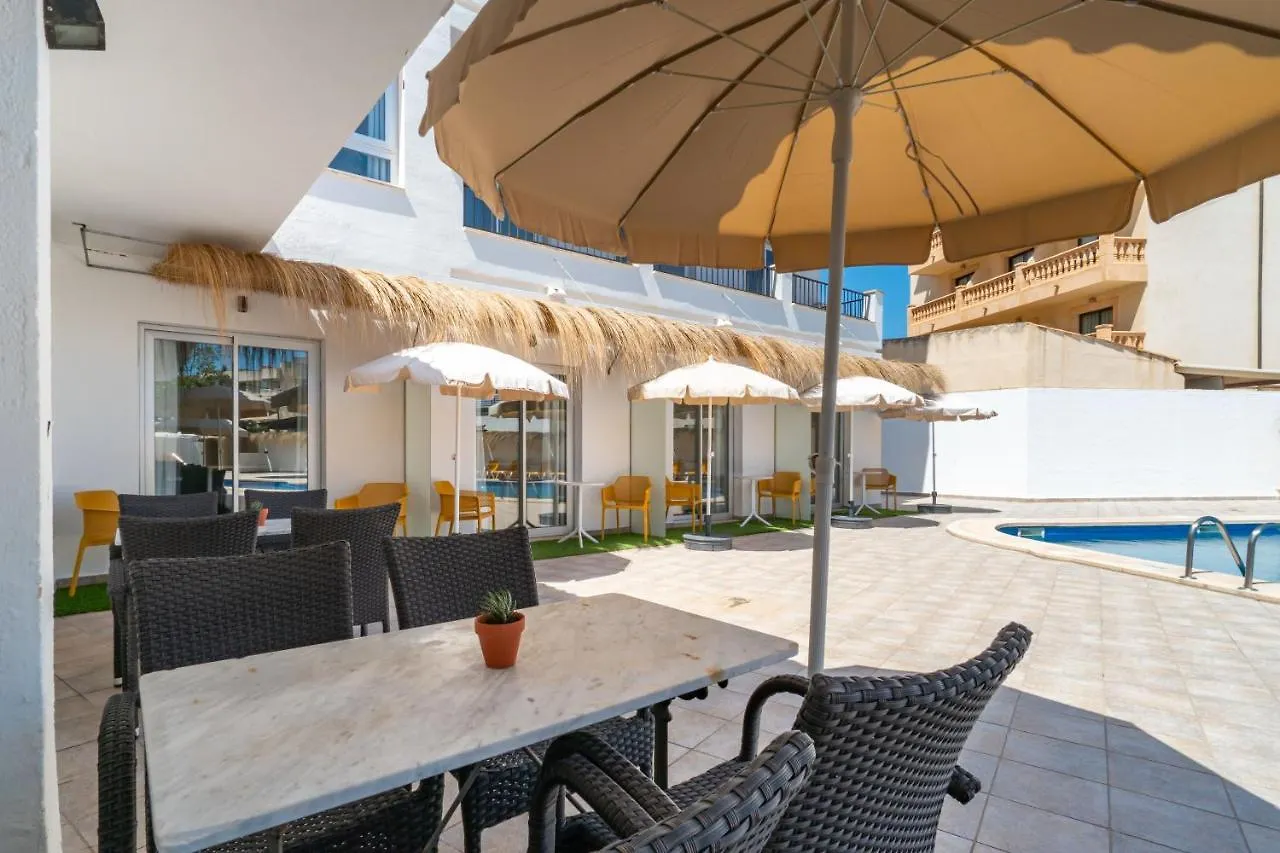 Apartment Apartaments La Perla Negra Cala Ratjada