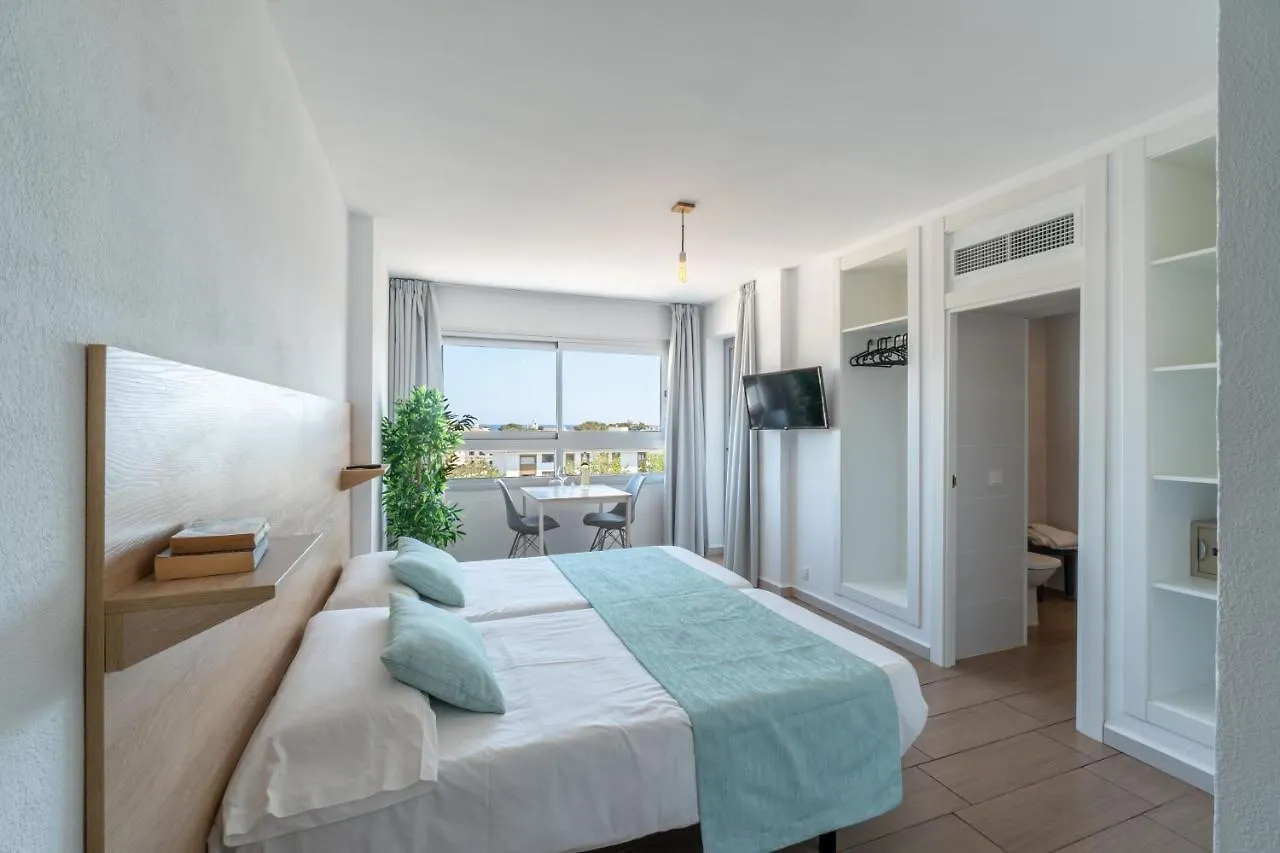 Apartment Apartaments La Perla Negra Cala Ratjada